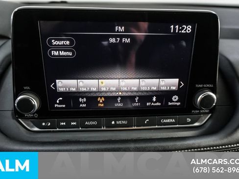 Used 2025 Nissan Rogue SV FWD image 36