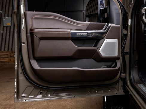 Used 2026 Ford F250 King Ranch w/ Chrome Package image 35