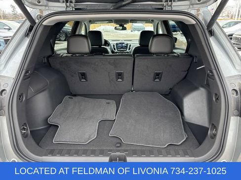 Used 2023 Chevrolet Equinox Premier image 24