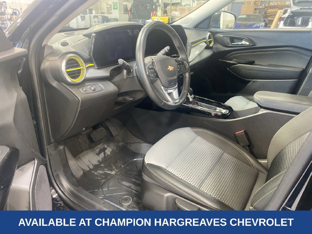 Certified 2024 Chevrolet Trax LT w/ Driver Confidence Package FWD image 13