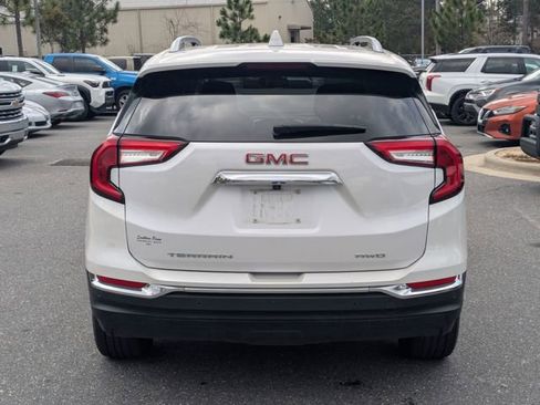 Used 2023 GMC Terrain SLT w/ Infotainment Package II image 4