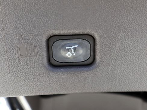 Used 2019 Lincoln Nautilus Select FWD image 52