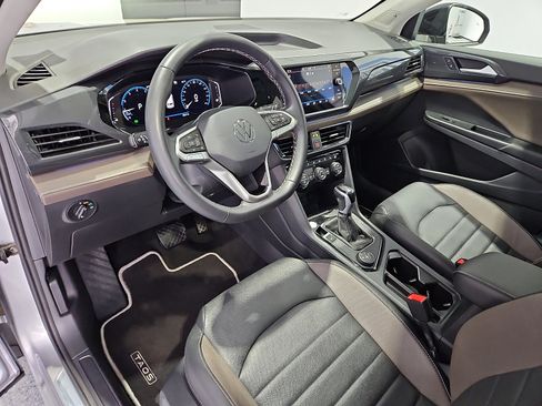 Certified 2023 Volkswagen Taos SEL AWD/4WD image 11