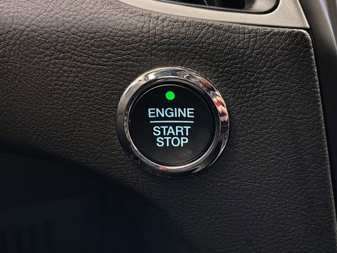 Used 2024 Ford Edge SEL w/ Convenience Package AWD/4WD image 40