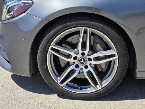 Used 2018 Mercedes-Benz E 300 image 16