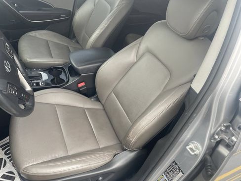 Used 2018 Hyundai Santa Fe Limited AWD/4WD image 17
