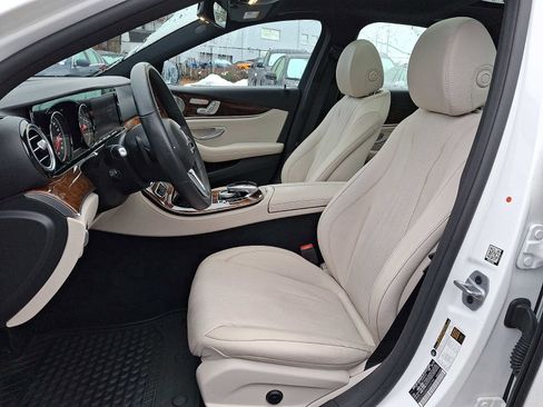 Used 2019 Mercedes-Benz E 300 4MATIC image 10