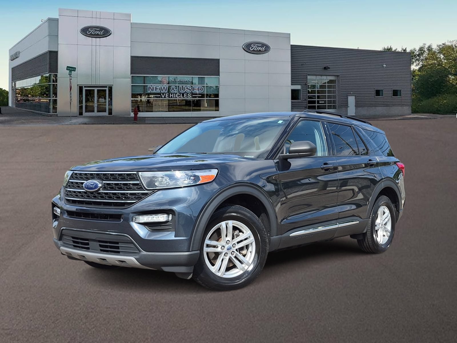 Used 2023 Ford Explorer XLT w/ Equipment Group 202A AWD/4WD 360° Tour