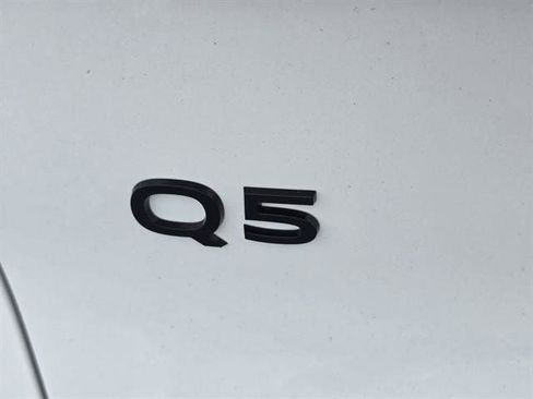 Used 2025 Audi Q5 Premium Plus image 28