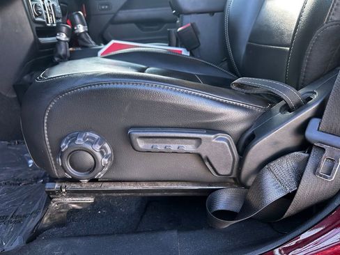 Used 2021 Jeep Gladiator Overland w/ Popular Equipment Package image 18