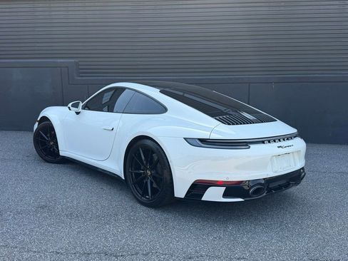 Certified 2022 Porsche 911 Carrera 4 image 8