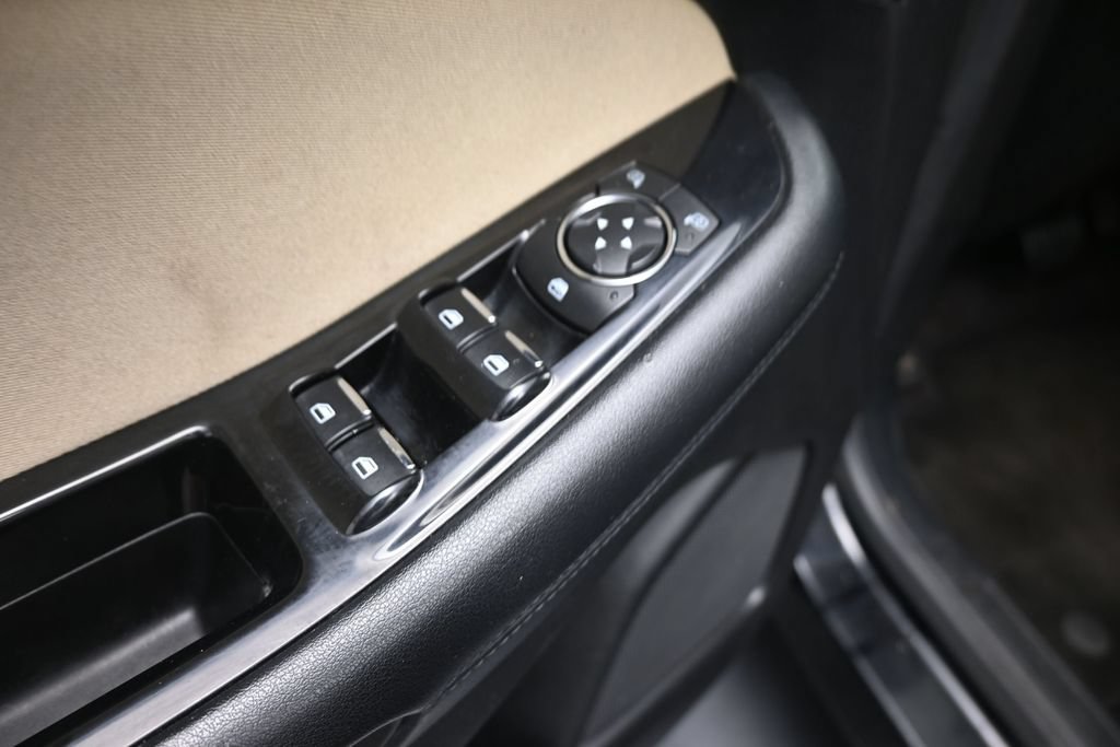 Used 2017 Ford Edge SEL w/ Cargo Accessory Package FWD image 19