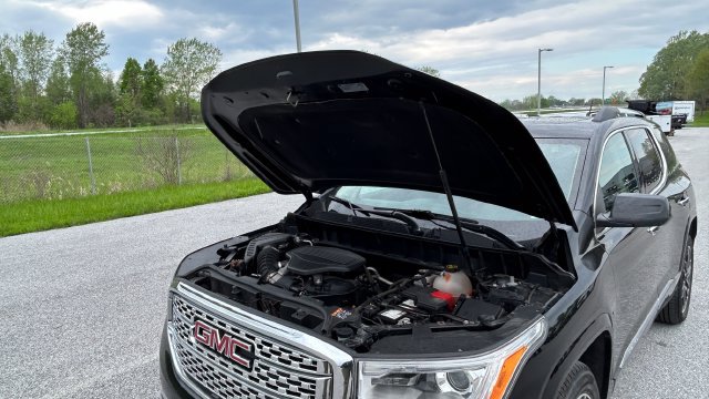 Certified 2019 GMC Acadia Denali w/ Technology Package AWD/4WD image 38