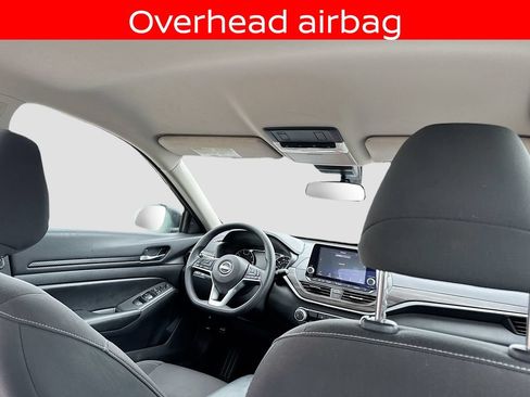 Used 2025 Nissan Altima 2.5 SV FWD image 21