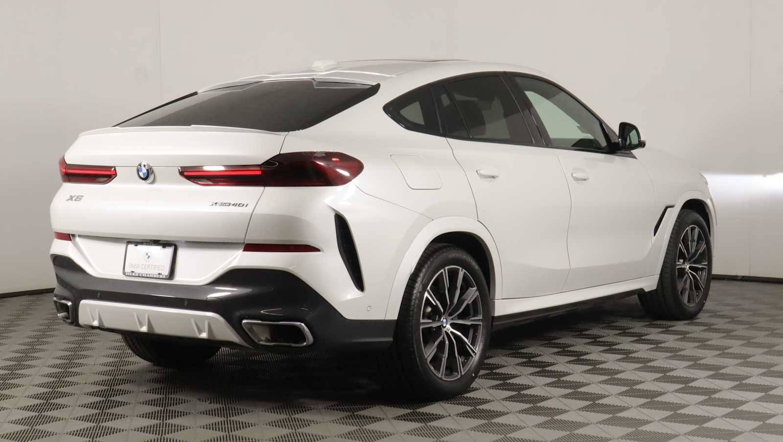 Used 2024 BMW X6 xDrive40i w/ Premium Package AWD/4WD image 6