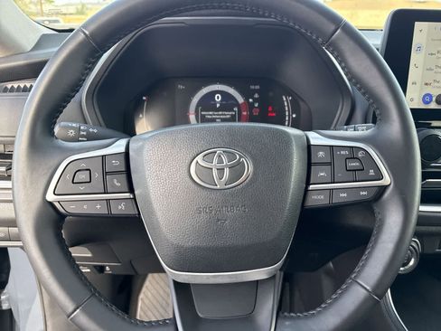 Used 2025 Toyota Grand Highlander XLE image 28