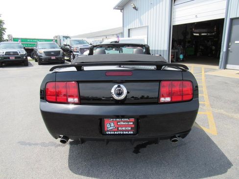 Used 2008 Ford Mustang GT RWD image 15