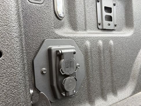 Used 2024 Ford F350 Platinum w/ Tremor Off-Road Package AWD/4WD image 12