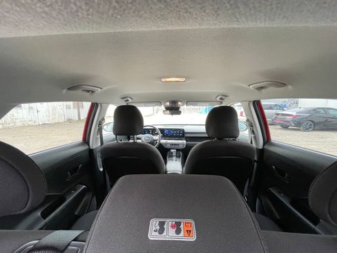 Used 2025 Hyundai Kona SEL image 28