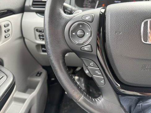 Used 2017 Honda Pilot Elite image 23