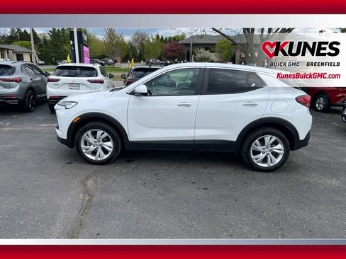 Used 2025 Buick Encore GX Preferred AWD/4WD image 8
