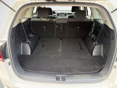 Used 2019 Kia Sorento AWD image 25
