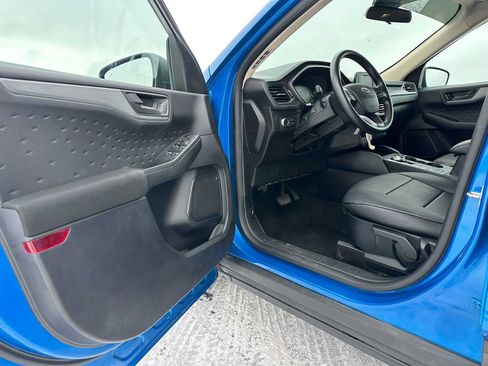 Used 2020 Ford Escape S image 19