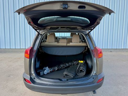 Used 2015 Toyota RAV4 XLE AWD/4WD image 16