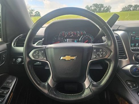 Used 2019 Chevrolet Tahoe Premier w/ RST 6.2L Performance Edition AWD/4WD image 14