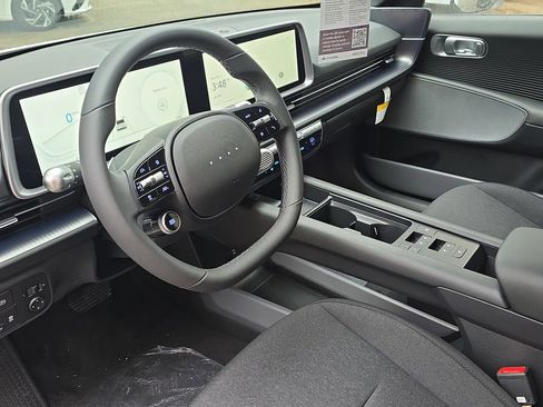 New 2025 Hyundai Ioniq 6 SE image 16