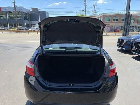 Used 2016 Toyota Corolla LE FWD image 23