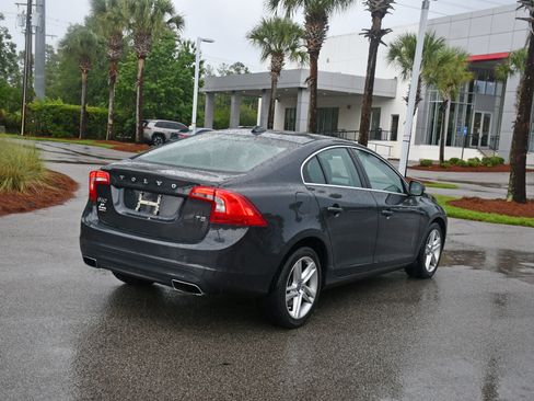 Used 2014 Volvo S60 T5 FWD image 3