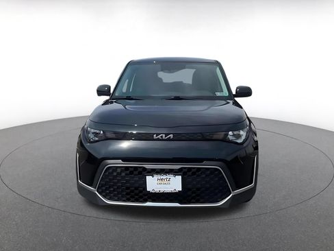 Used 2025 Kia Soul LX w/ LX Technology Package FWD image 5