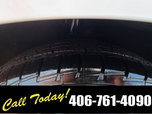 Used 2016 Chrysler 200 Limited image 10