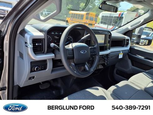 New 2025 Ford F250 XL w/ 360-Degree Camera Package image 8