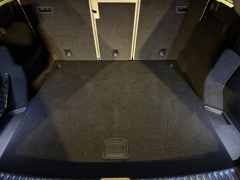 Used 2025 Audi Q5 Premium w/ Convenience Package image 20