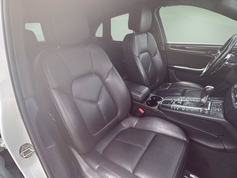 Used 2018 Porsche Macan S AWD/4WD image 21