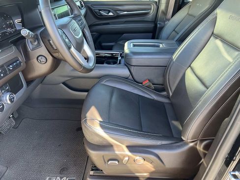 Used 2023 GMC Yukon Denali image 11