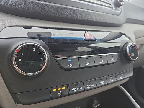 Used 2018 Hyundai Tucson SEL AWD/4WD image 27