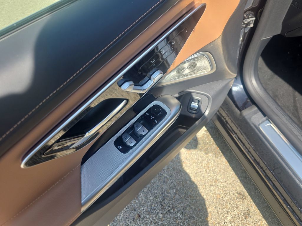 New 2027 Mercedes-Benz CLE 300 4MATIC Cabriolet image 11