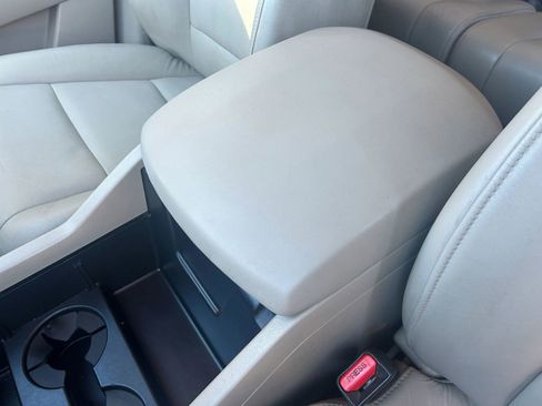Used 2011 Honda Pilot EX-L image 25