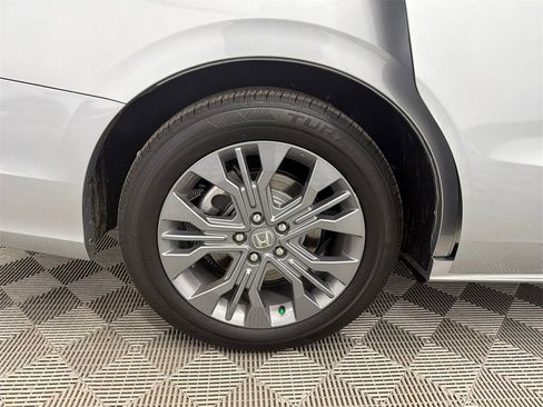 Used 2026 Honda Odyssey Touring image 18