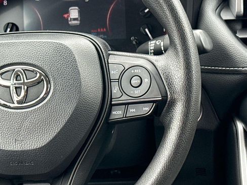 Used 2023 Toyota RAV4 XLE AWD/4WD image 20