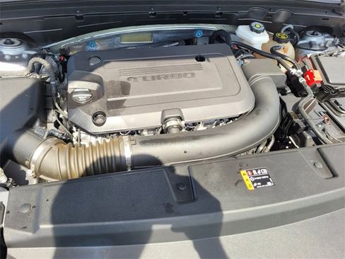 Used 2023 Buick Envision Essence image 18