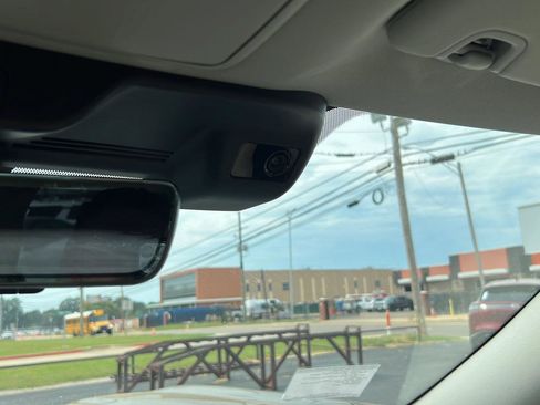 New 2025 Nissan Armada Platinum Reserve image 23