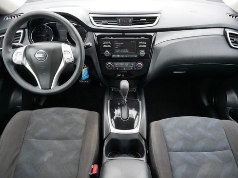 Used 2016 Nissan Rogue S image 10