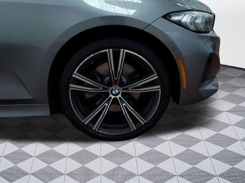 Used 2023 BMW 330i xDrive Sedan w/ Premium Package image 9