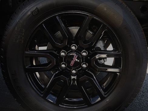 New 2026 GMC Sierra 1500 Elevation image 11