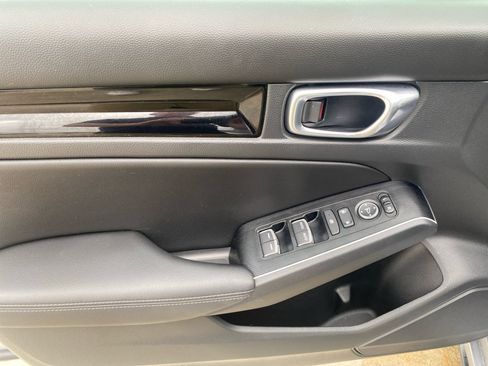 Certified 2025 Honda Civic Sport Touring image 36