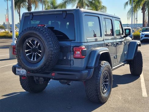 Used 2024 Jeep Wrangler Unlimited Rubicon image 4